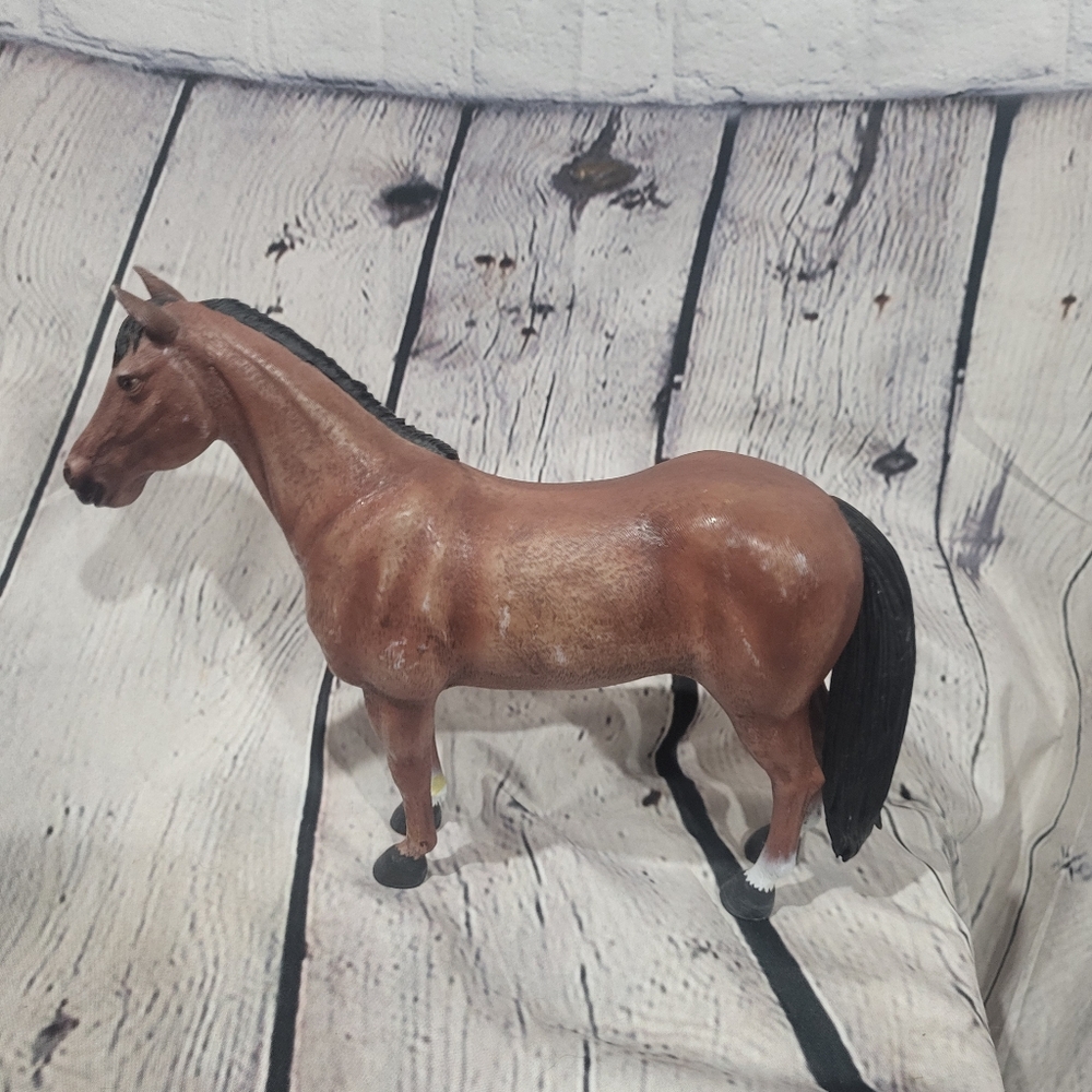 Brown Model Horse Figurine With Snip
